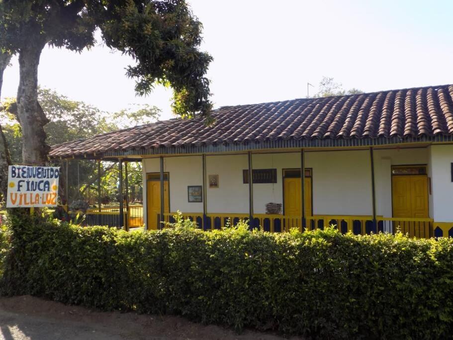 Casa Finca Villa Luz A 800 Mts Del Parque Del Cafe Montenegro Buitenkant foto